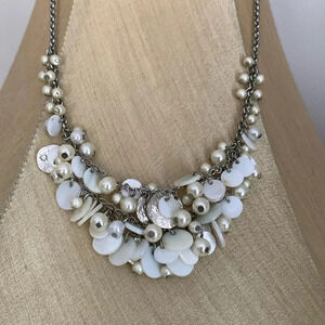 LOFT  necklace